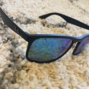 Black Ray Ban sunglasses